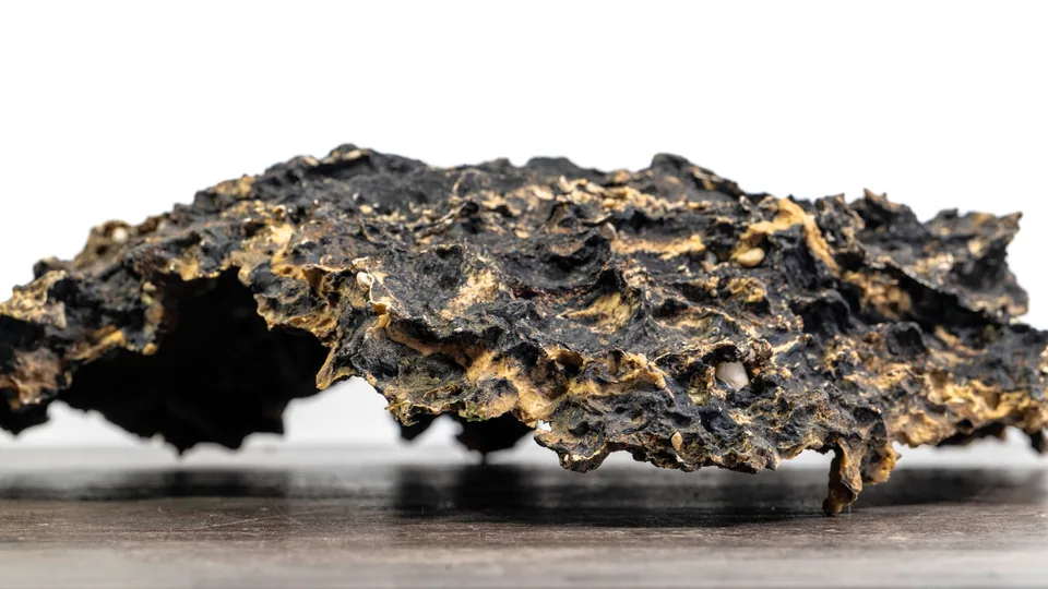 Rock creation Slab No. 59 — Low underside profile