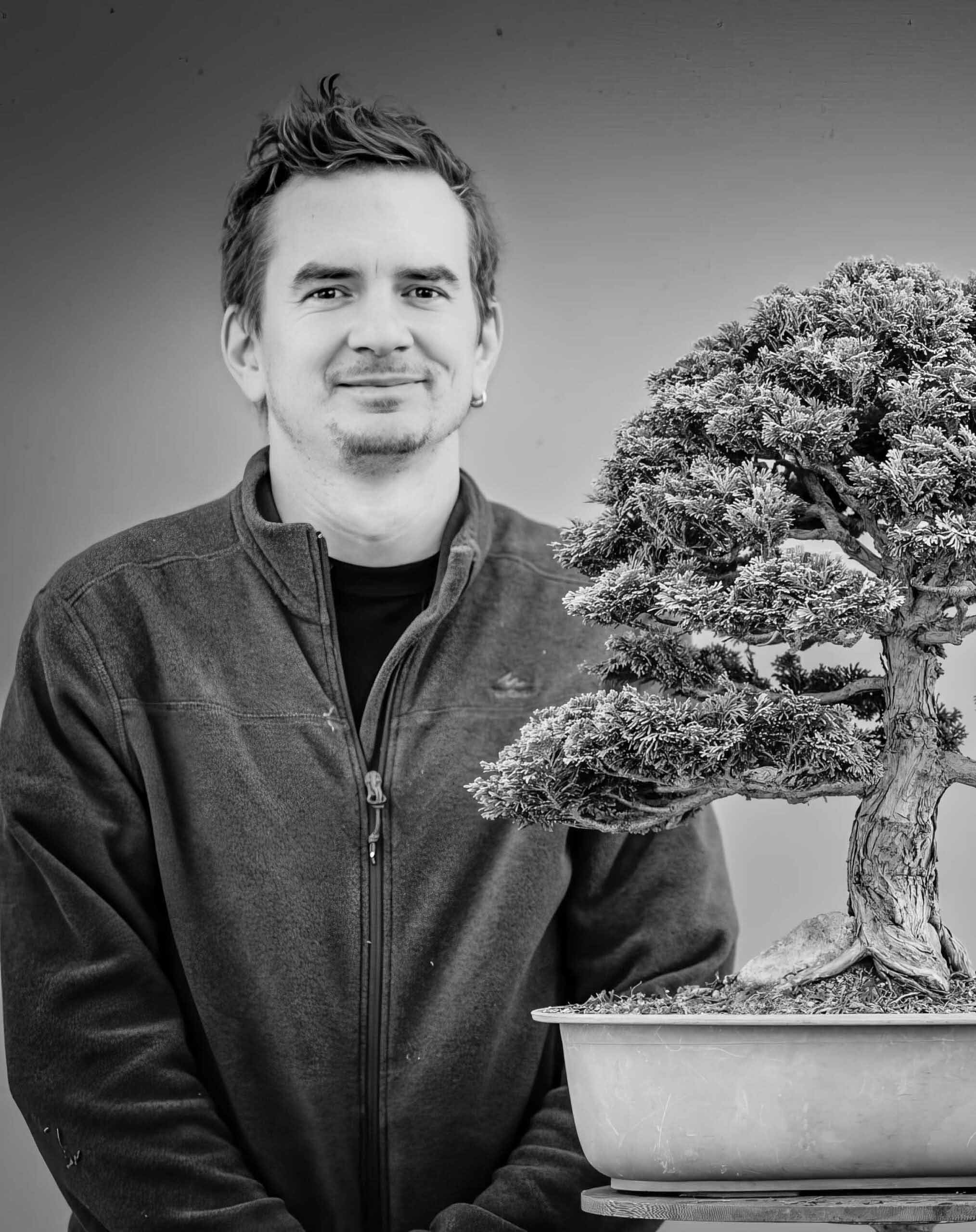 Jan Culek ist ein leidenschaftlicher Bonsai-Künstler aus Tschechien und engagiertes Mitglied der europäischen Bonsai-Szene
